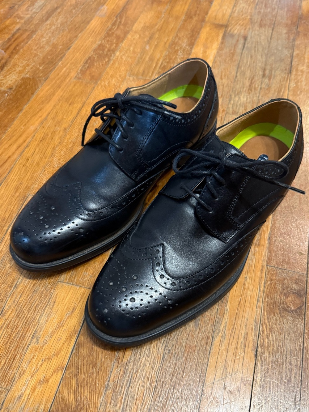Florsheim Black Leather Wingtip Oxfords with Brogue Accents